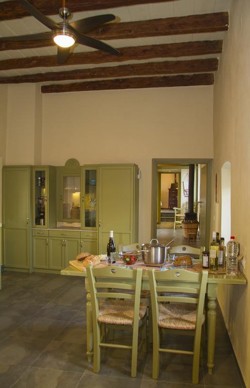 Agapi Holiday House Sívas Esterno foto